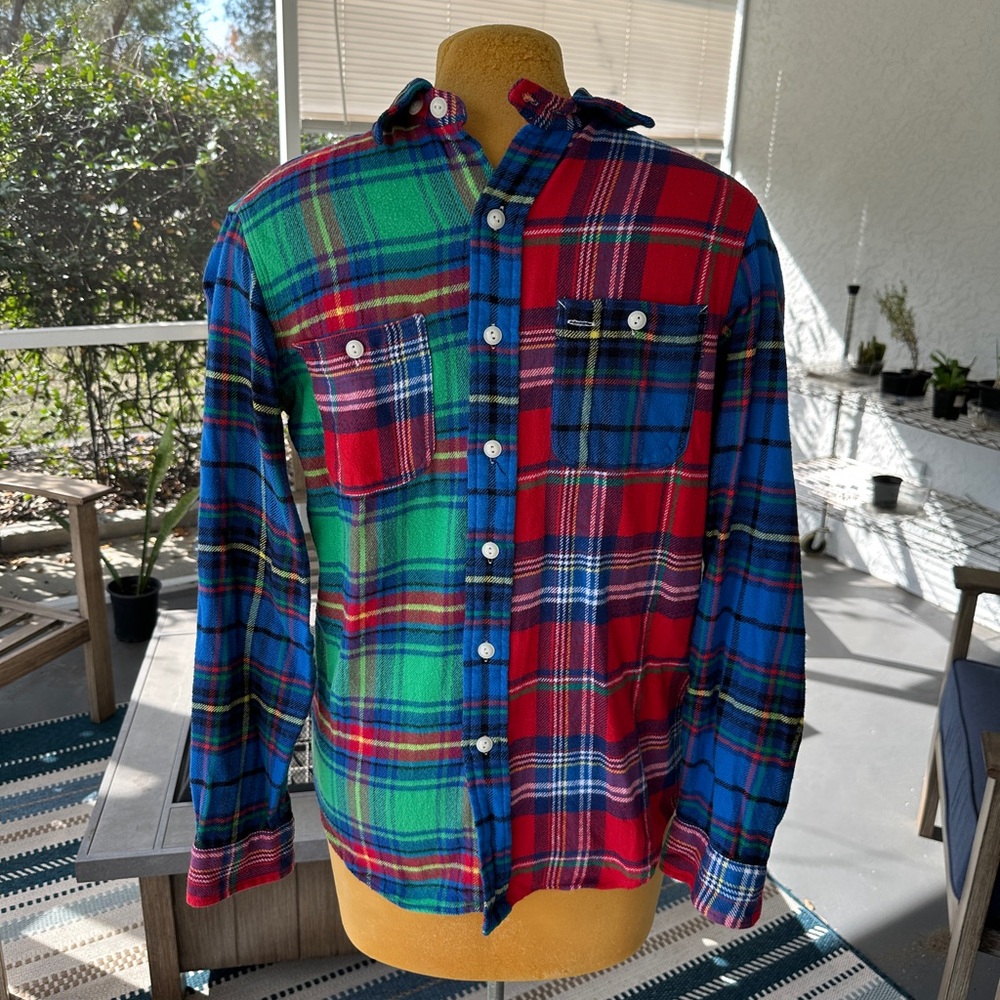 Polo Ralph Lauren Plaid Shirt, size Small, 21” chest , 26” long, 100% Cotton